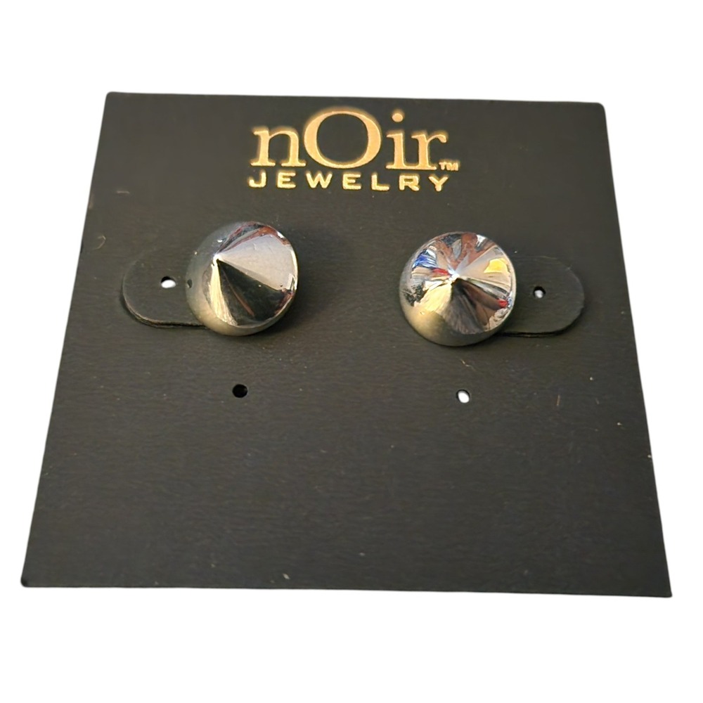 NOIR Jewelry Smooth Pyramid Stud Earrings Rhodium Plated Solid Brass NWT